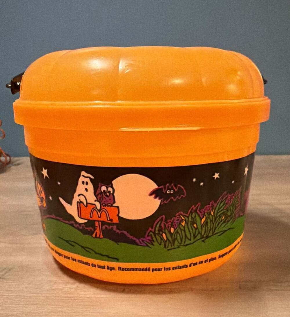 Vintage 1993 McDonald's Happy Meal Halloween Bucket Trick or Treat Pumpkin